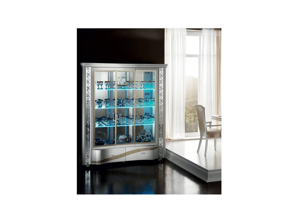 Витрина 3-х дверная Arredo Classic Miro