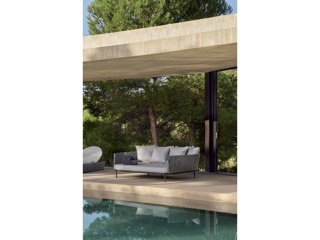 Кровать Skylinedesign Boston