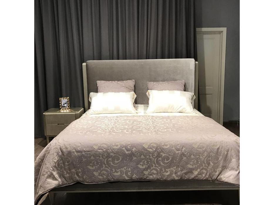 Fratelli Barri кровать двуспальная 180х200 серебристо серый велюр (серебро) Rimini