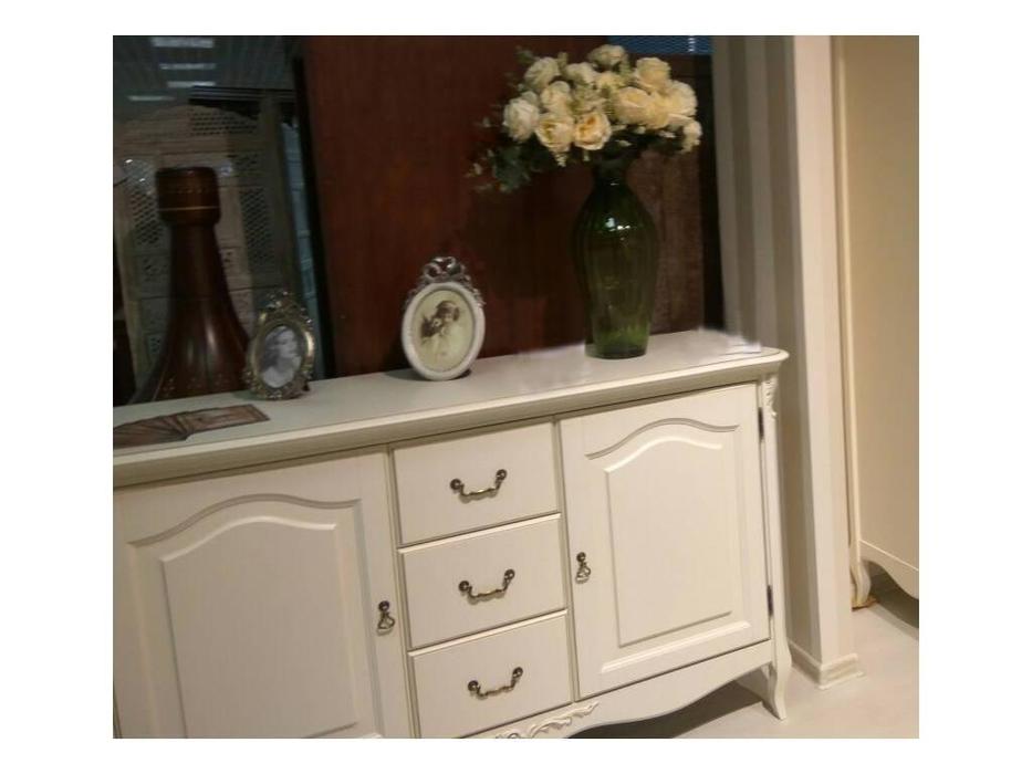 LAtelier Du Meuble буфет  (слоновая кость) Romantic