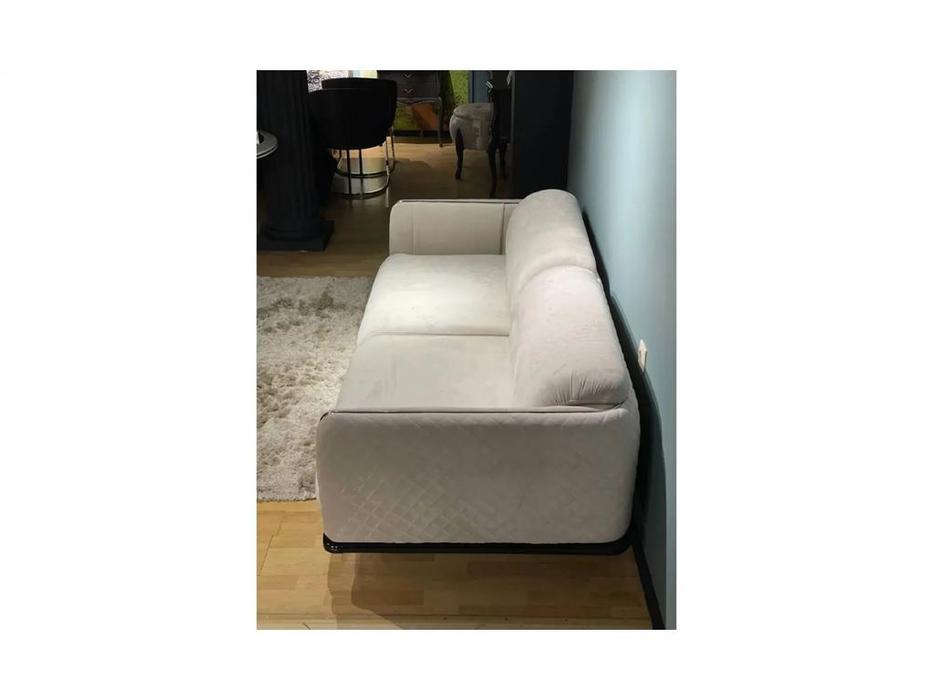 Orix диван 3-х местный  (белый) Versace