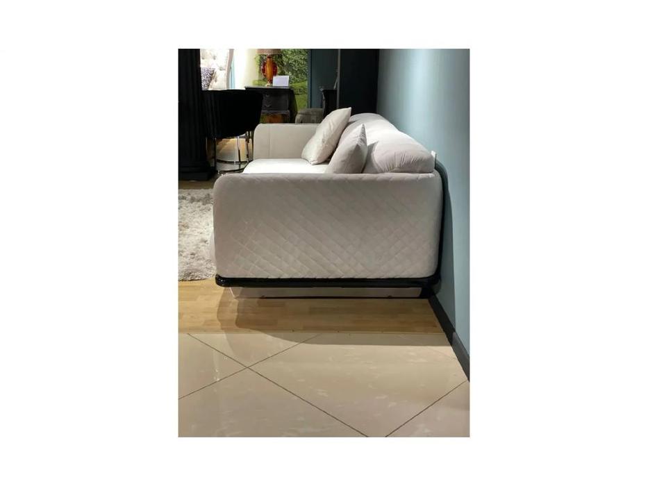 Orix диван 3-х местный  (белый) Versace