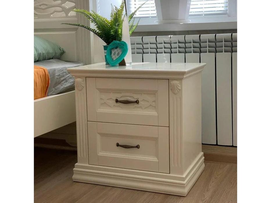 МастМур тумба прикроватная  (ваниль, золотая патина) Верона