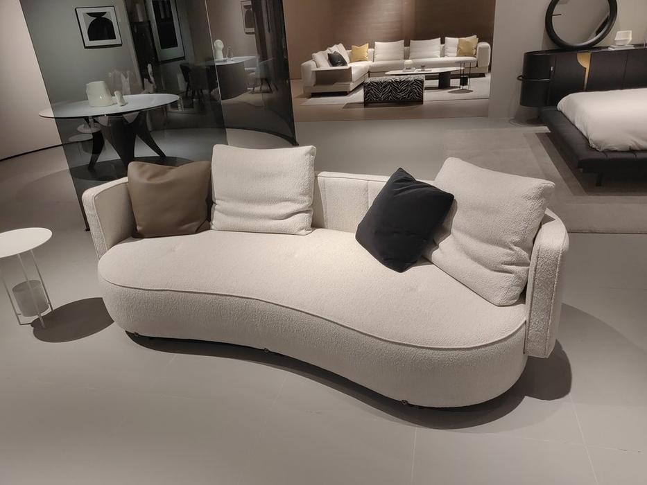 STG диван 3-х местный с подушками (белый) TORII BOLD